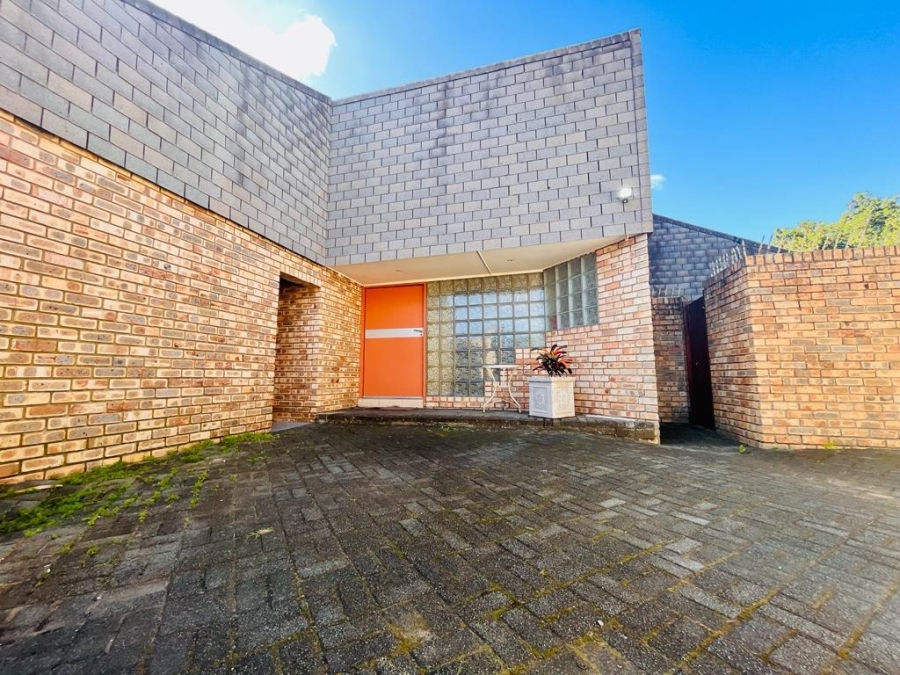 To Let 3 Bedroom Property for Rent in Vincent Eastern Cape